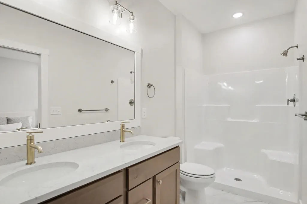 2843 W Cobblestone Court SE Kentwood City MI 49512