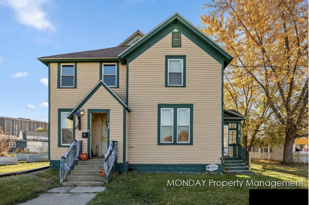 263 W Muskegon Avenue Muskegon City MI 49440