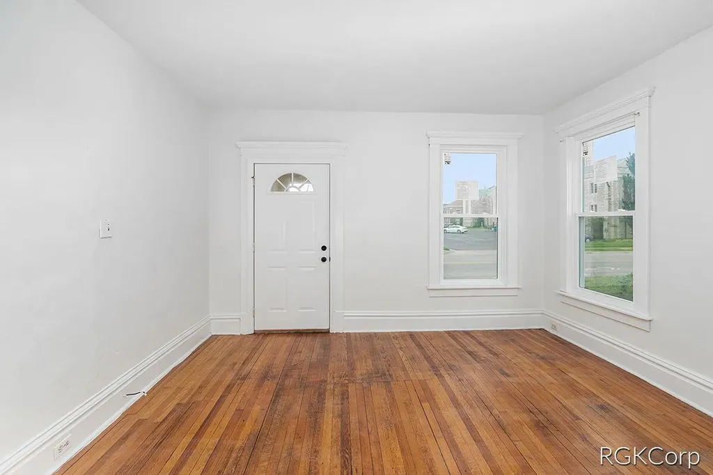 263 W Muskegon Avenue Muskegon City MI 49440