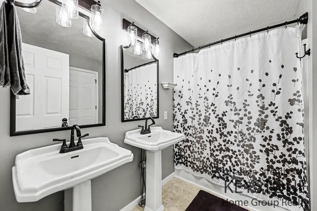 2089 Elwood Boulevard Spring Arbor Township MI 49283