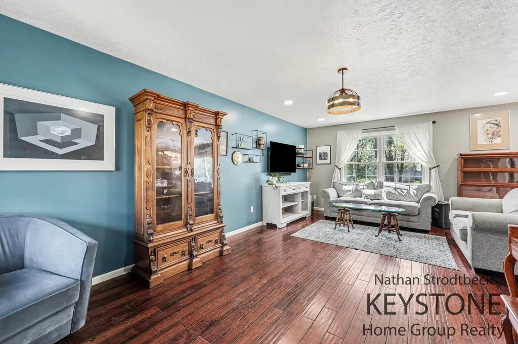 2089 Elwood Boulevard Spring Arbor Township MI 49283