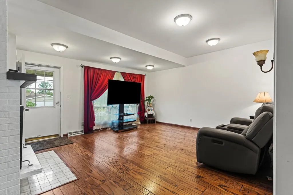 1470 54th Street SE Kentwood City MI 49508