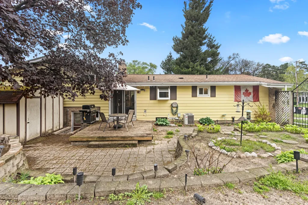1470 54th Street SE Kentwood City MI 49508