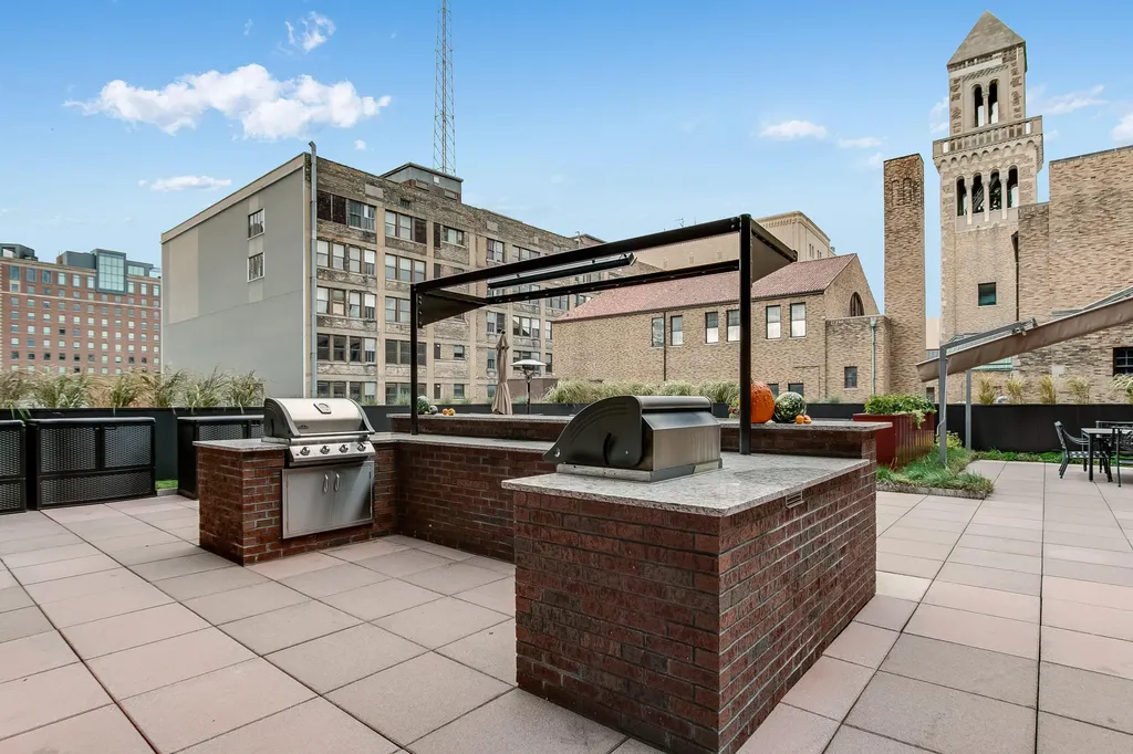 27 Library Street NE Grand Rapids City MI 49503