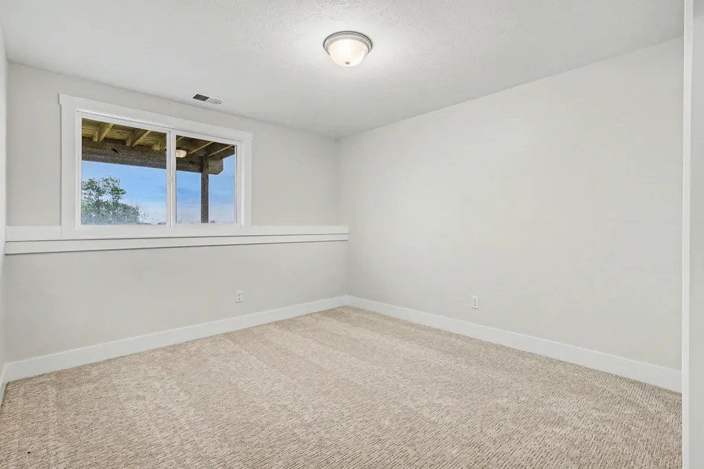 949 Scioto Drive NW Alpine Township MI 49321