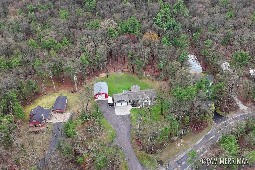 6275 Longbridge Road Pentwater Township MI 49449