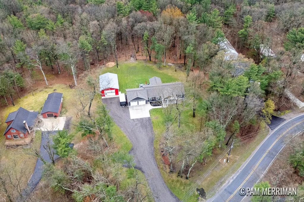 6275 Longbridge Road Pentwater Township MI 49449