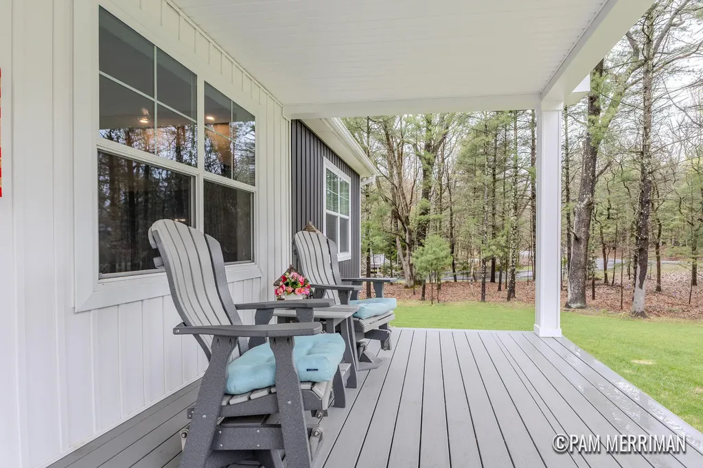 6275 Longbridge Road Pentwater Township MI 49449