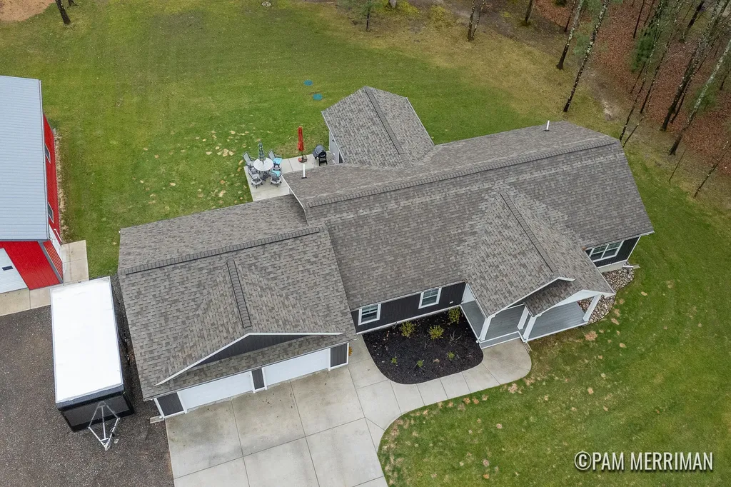 6275 Longbridge Road Pentwater Township MI 49449