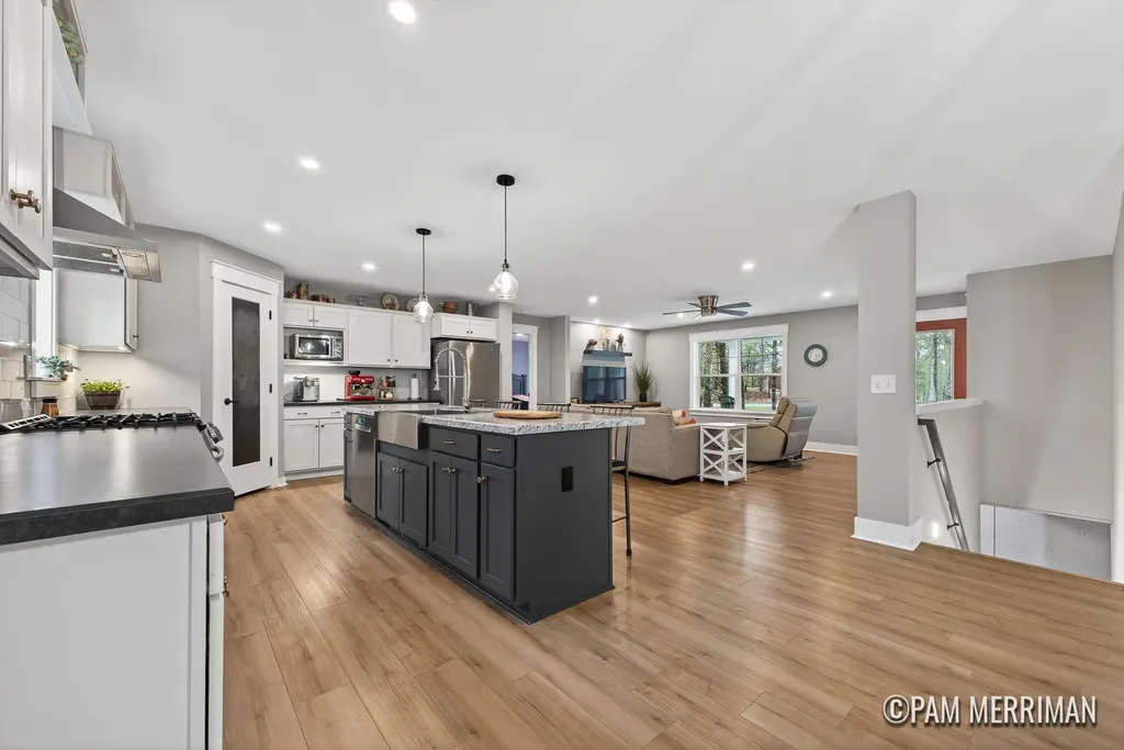 6275 Longbridge Road Pentwater Township MI 49449