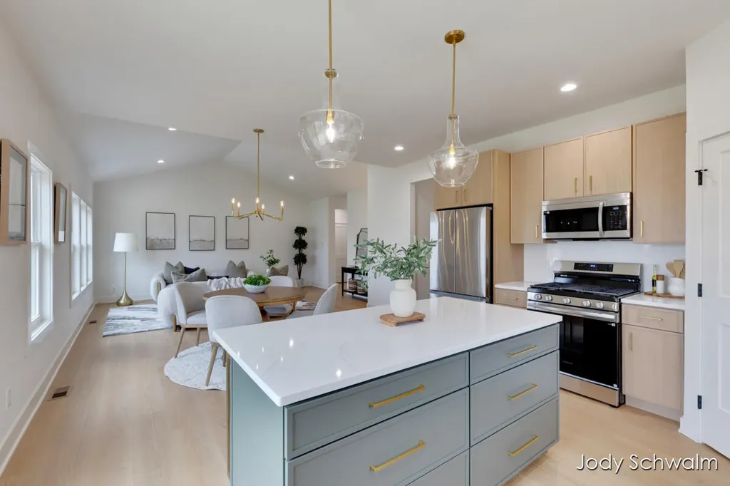 754 Noble Drive Belding City MI 48809