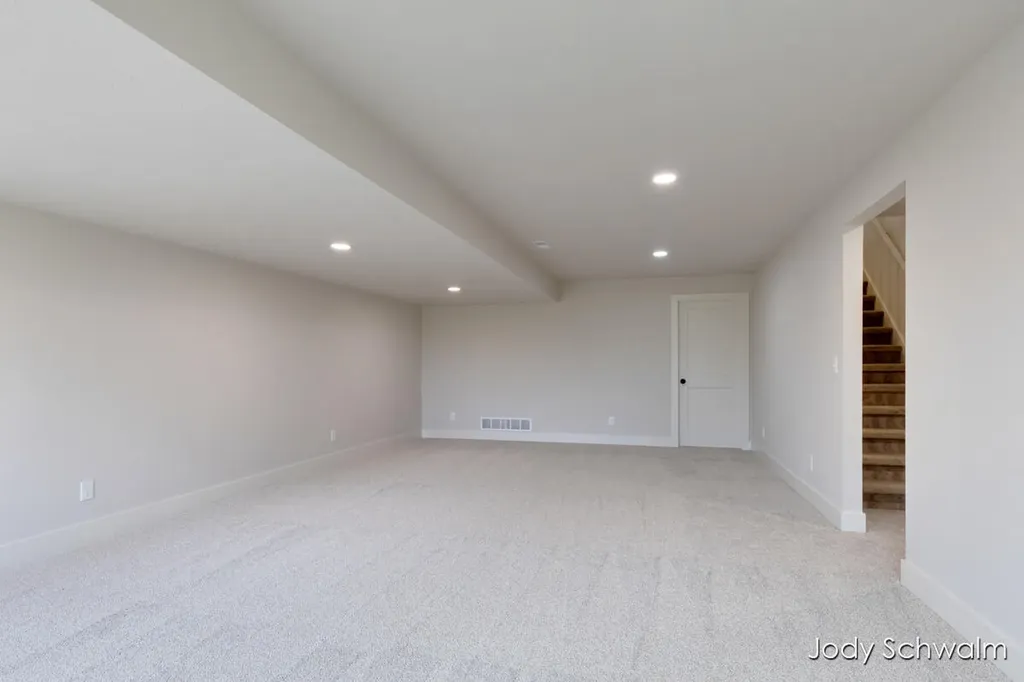 754 Noble Drive Belding City MI 48809