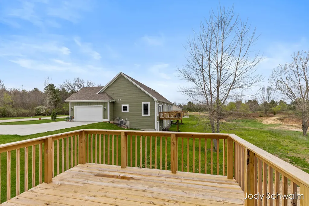 754 Noble Drive Belding City MI 48809