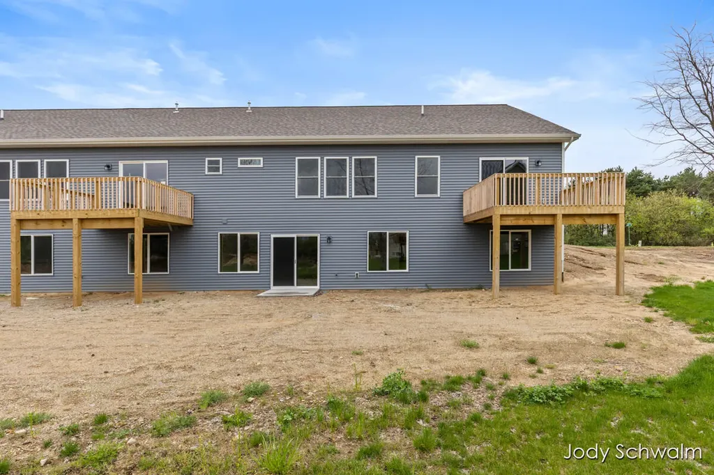 754 Noble Drive Belding City MI 48809