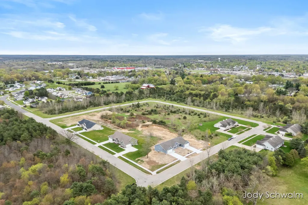 754 Noble Drive Belding City MI 48809