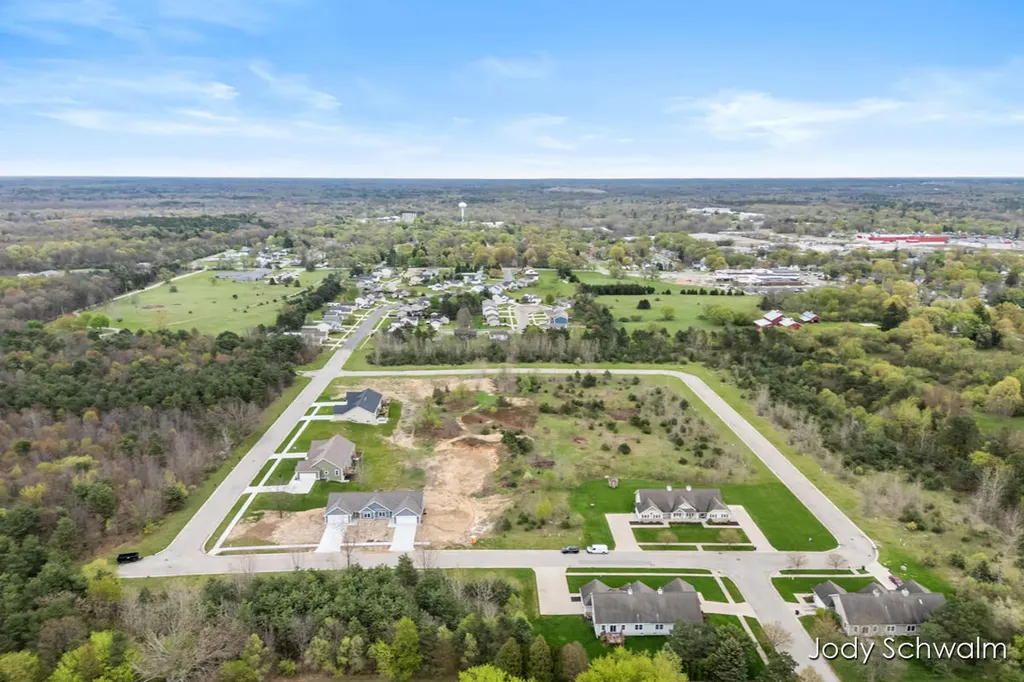 754 Noble Drive Belding City MI 48809
