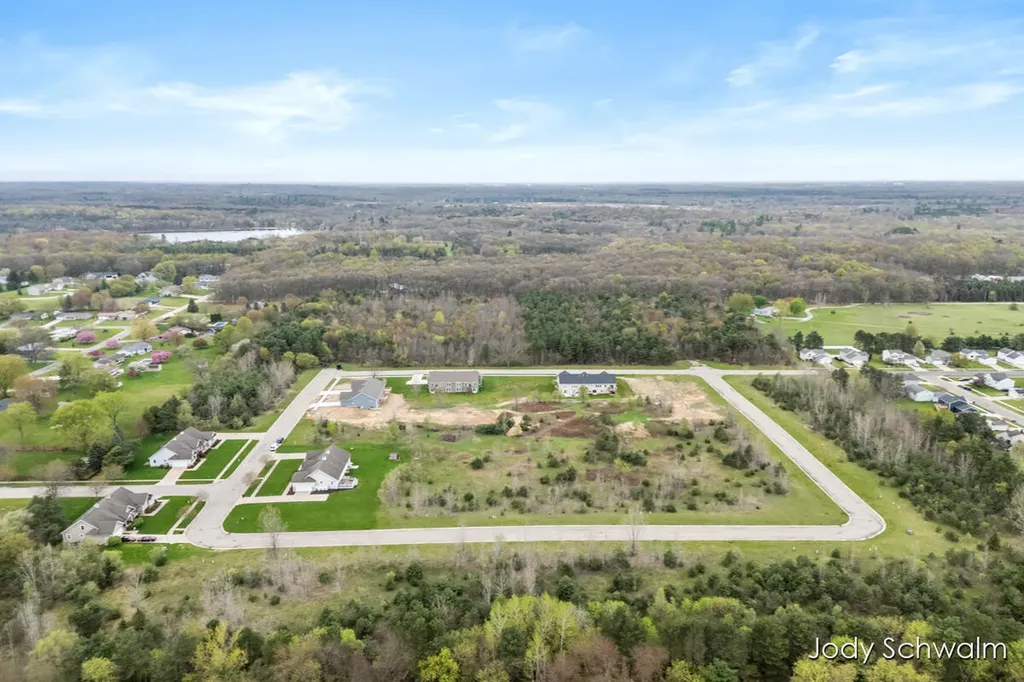 754 Noble Drive Belding City MI 48809