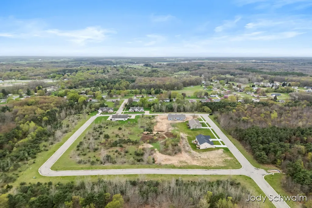 754 Noble Drive Belding City MI 48809