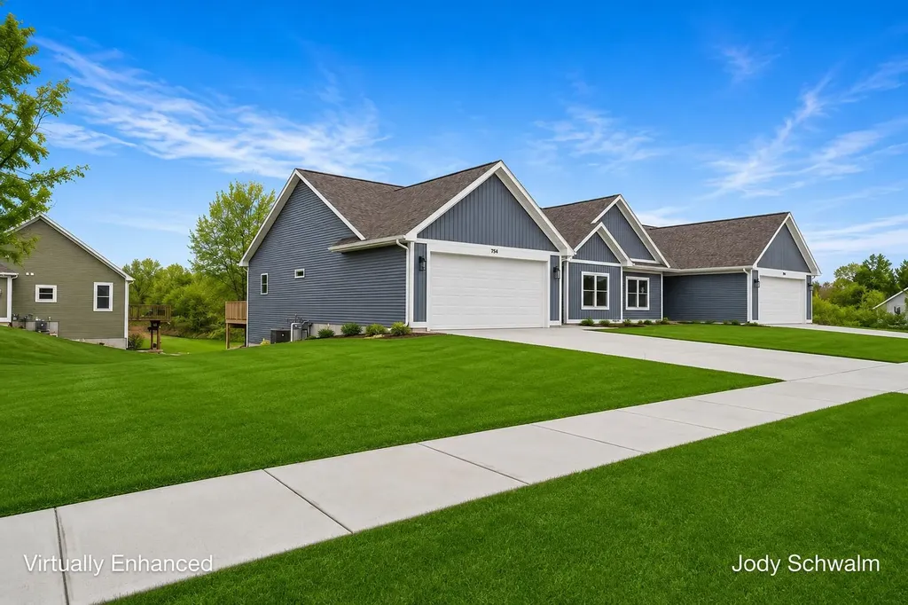 754 Noble Drive Belding City MI 48809