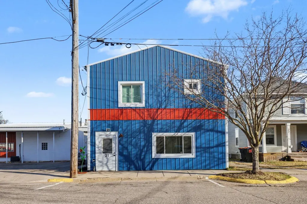 21 E Maple Street NE Cedar Springs City MI 49319