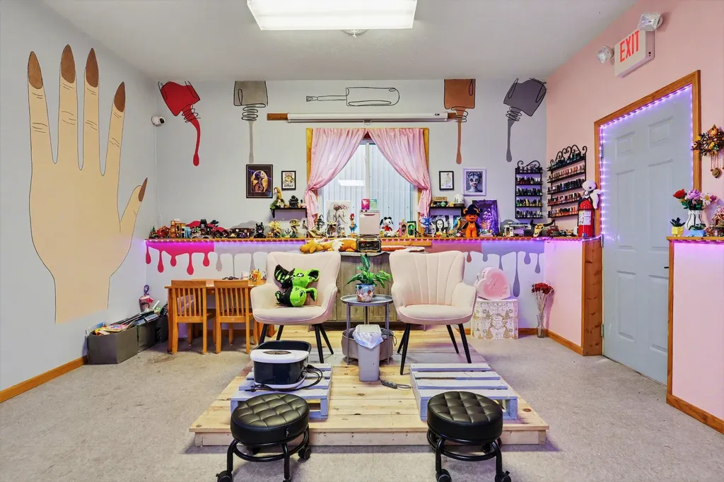 21 E Maple Street NE Cedar Springs City MI 49319