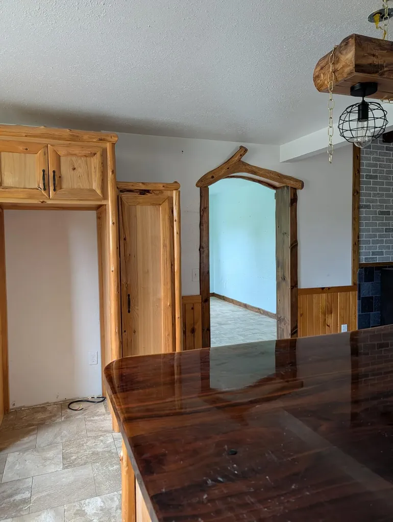 950 W 40th Street Unknown City MI 49412