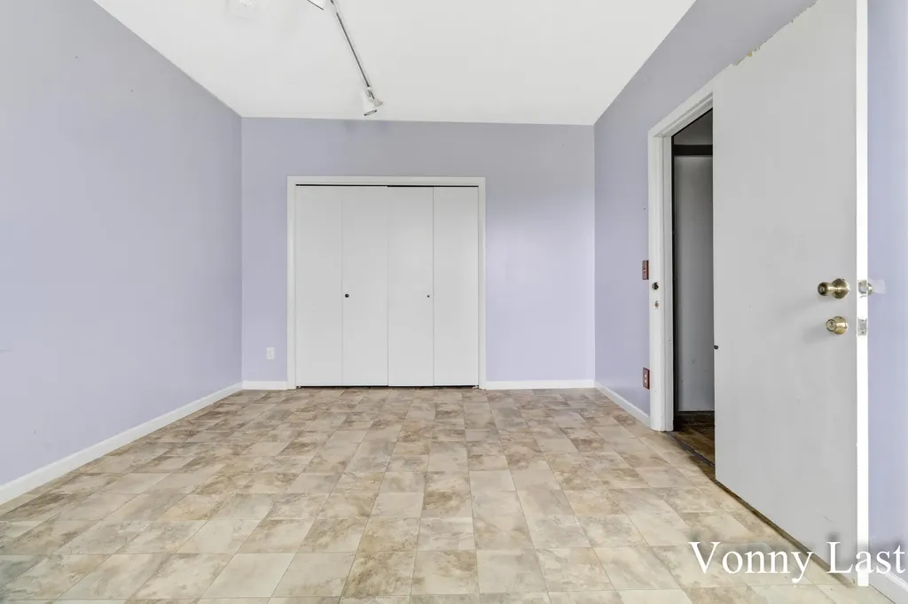 950 W 40th Street Unknown City MI 49412