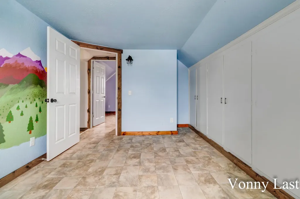 950 W 40th Street Unknown City MI 49412