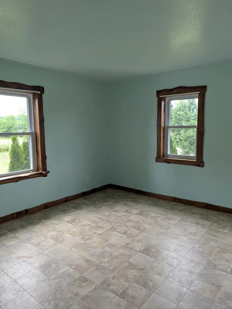 950 W 40th Street Unknown City MI 49412