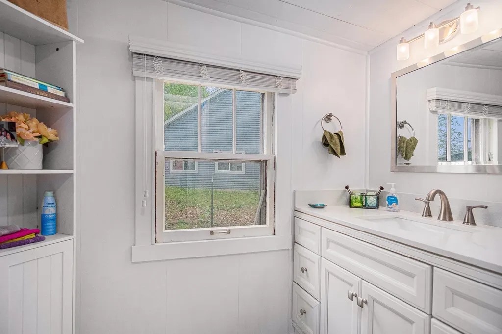 4142 Fogeson Drive Unknown City MI 49322