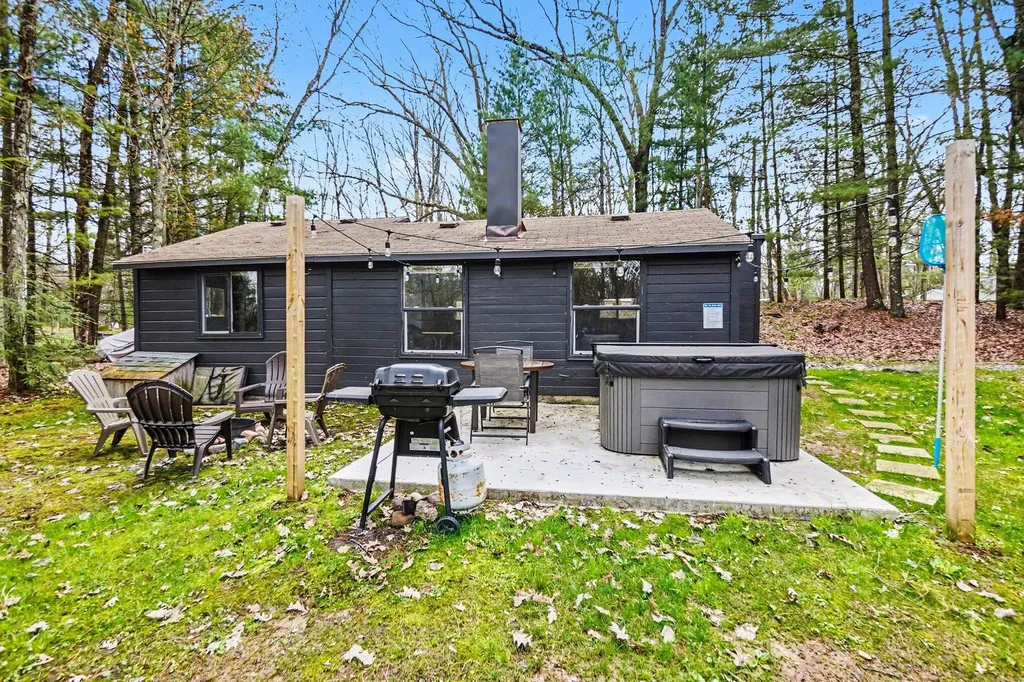 1153 W Channel Street Lilley Township MI 49309