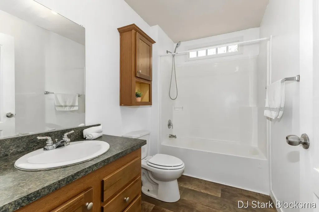 7435 Bronco Drive SE Caledonia Township MI 49316