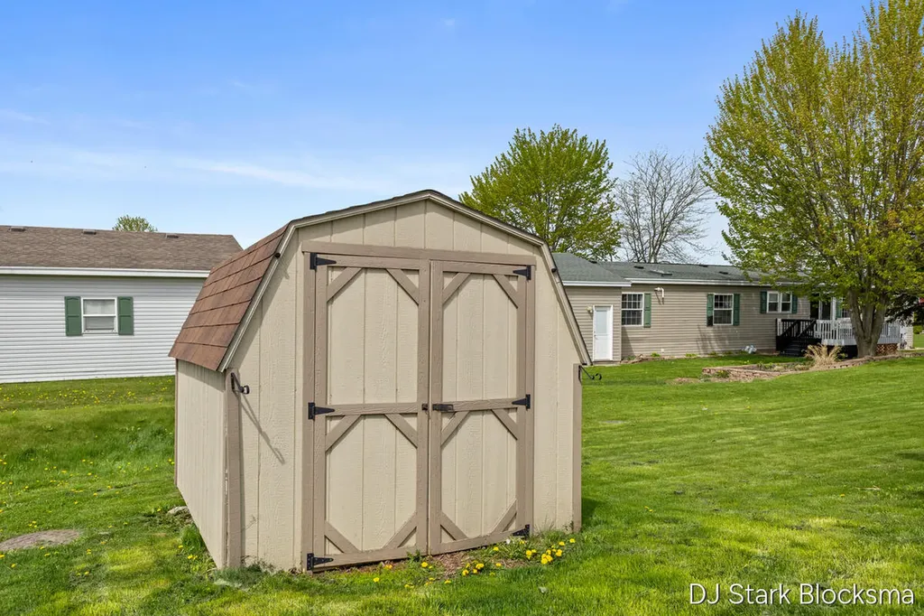 7435 Bronco Drive SE Caledonia Township MI 49316