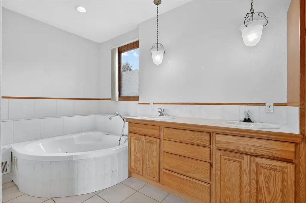13117 Lakeshore Drive Wayland Township MI 49344