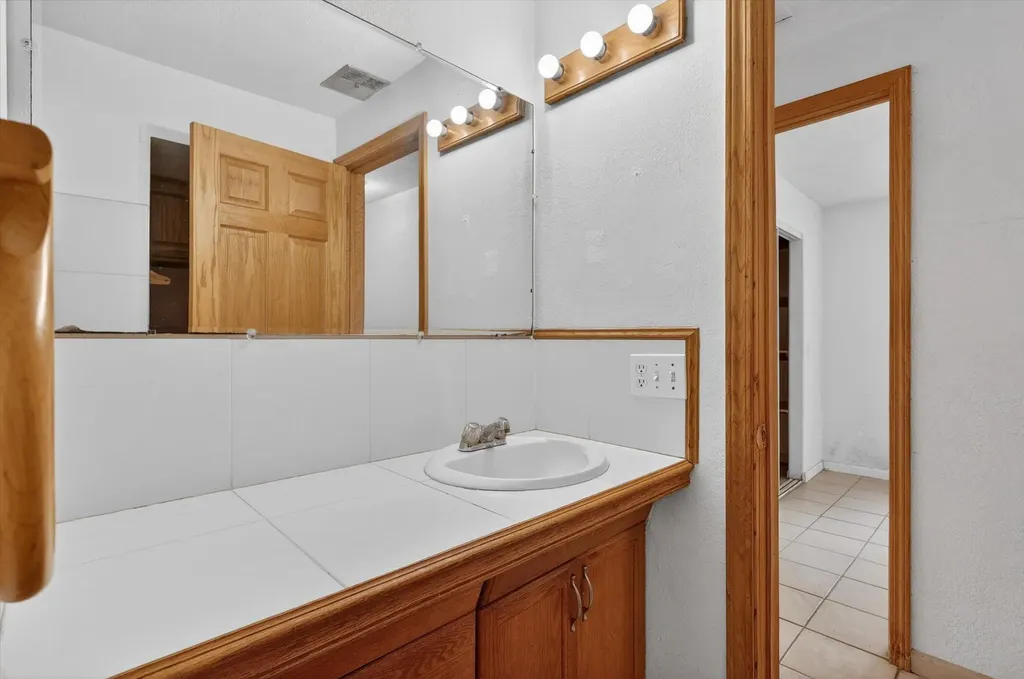 13117 Lakeshore Drive Wayland Township MI 49344