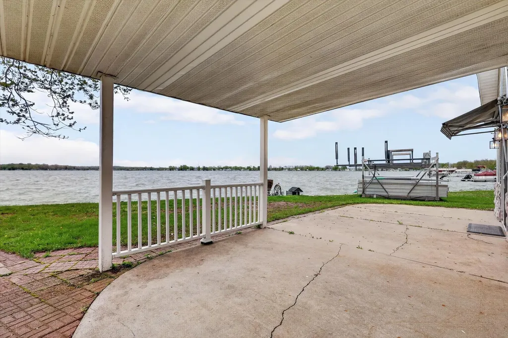 13117 Lakeshore Drive Wayland Township MI 49344