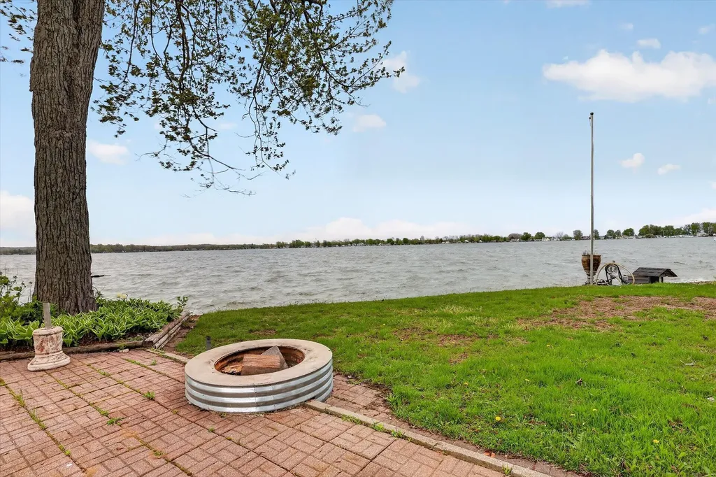 13117 Lakeshore Drive Wayland Township MI 49344