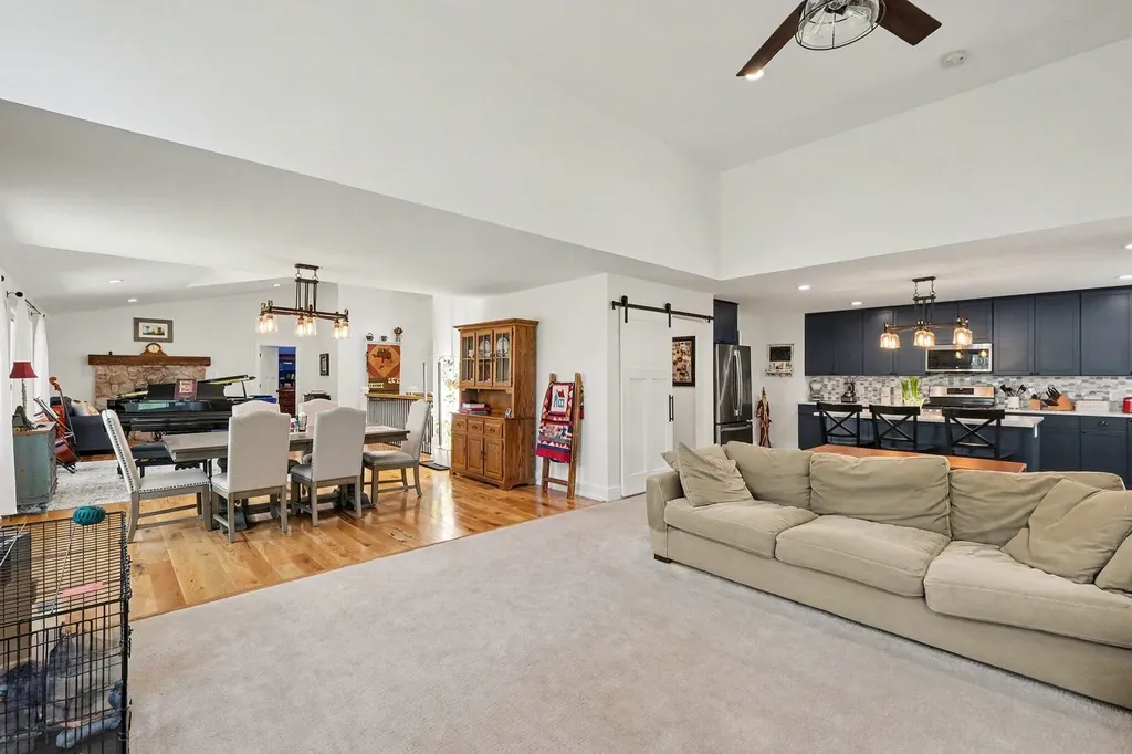 8300 Grand River Drive SE Cascade Charter Township MI 49301