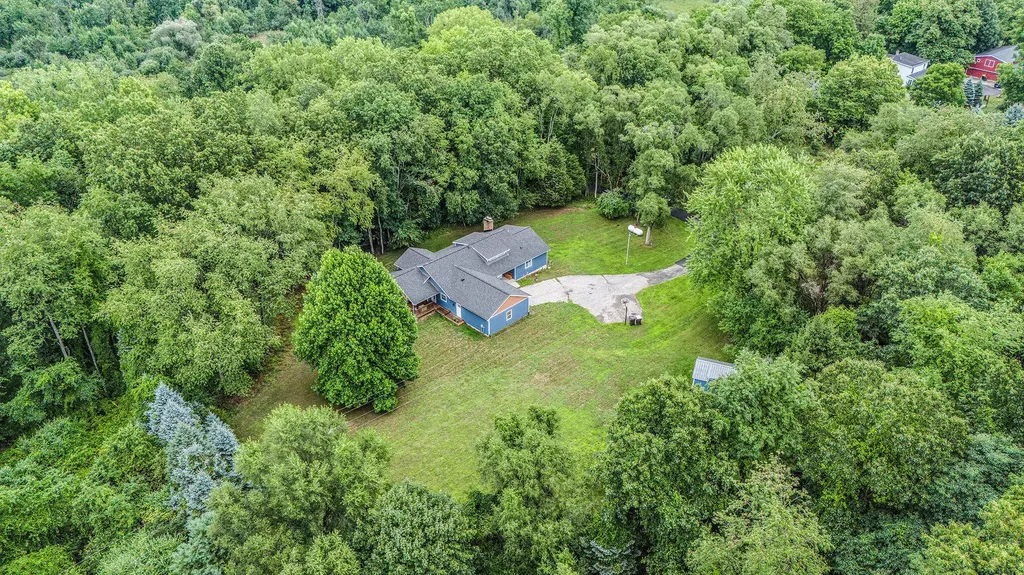 8300 Grand River Drive SE Cascade Charter Township MI 49301