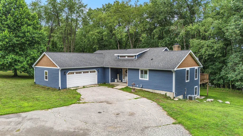 8300 Grand River Drive SE Cascade Charter Township MI 49301