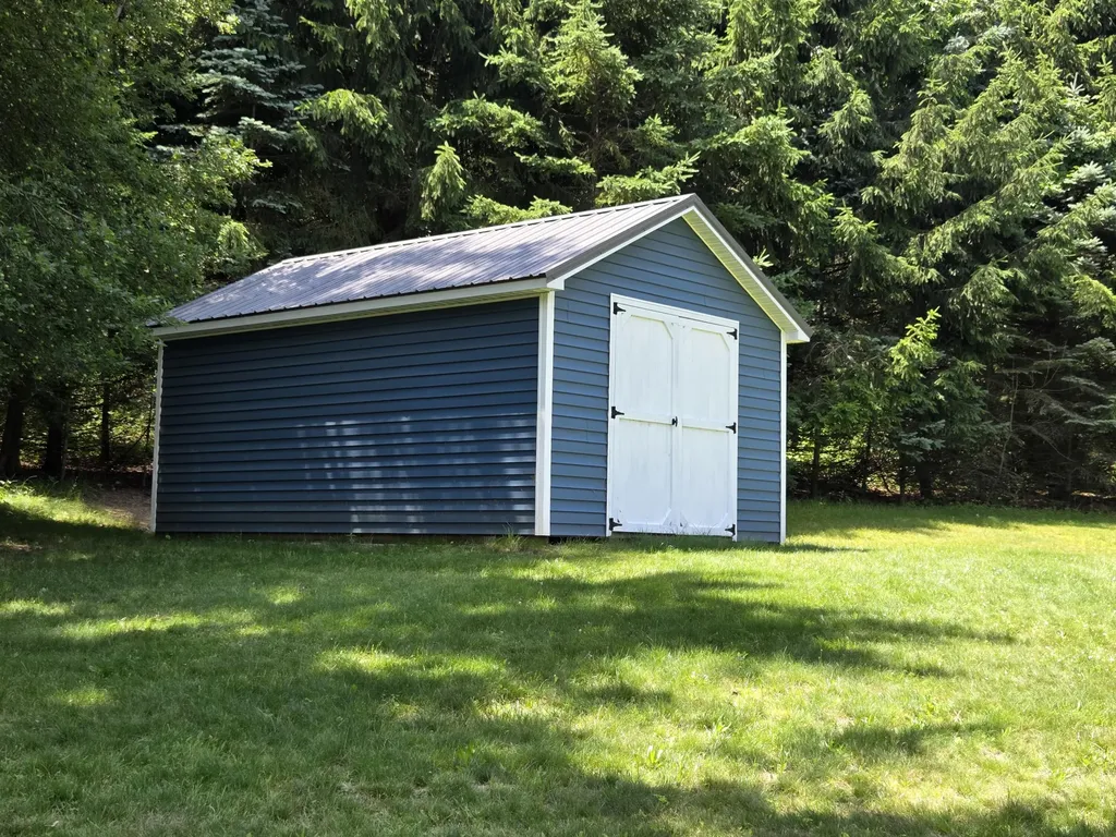 8300 Grand River Drive SE Cascade Charter Township MI 49301