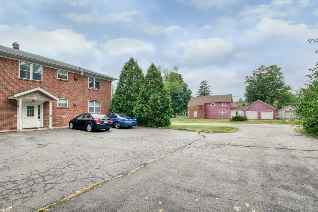 3025 E Main Street Kalamazoo Charter Township MI 49048