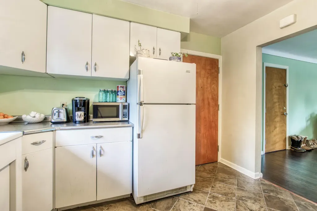 3025 E Main Street Kalamazoo Charter Township MI 49048