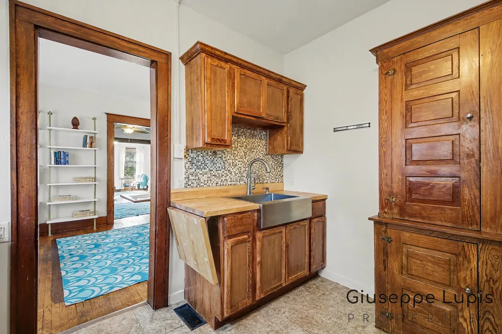 314 Fuller Avenue SE Grand Rapids City MI 49506
