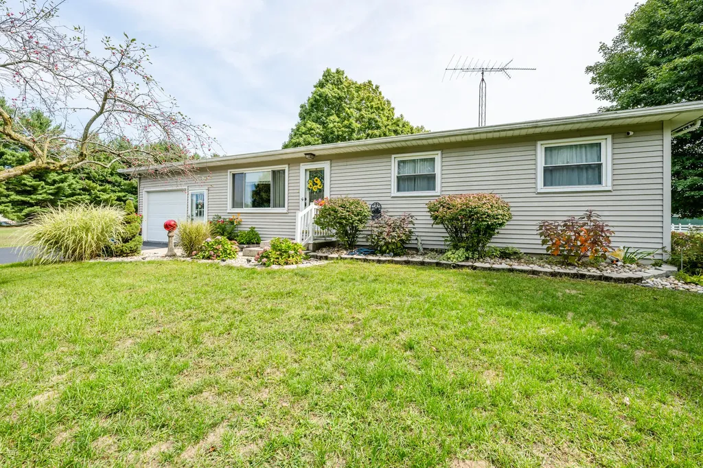 1155 S Bainbridge Center Road Bainbridge Township MI 49022