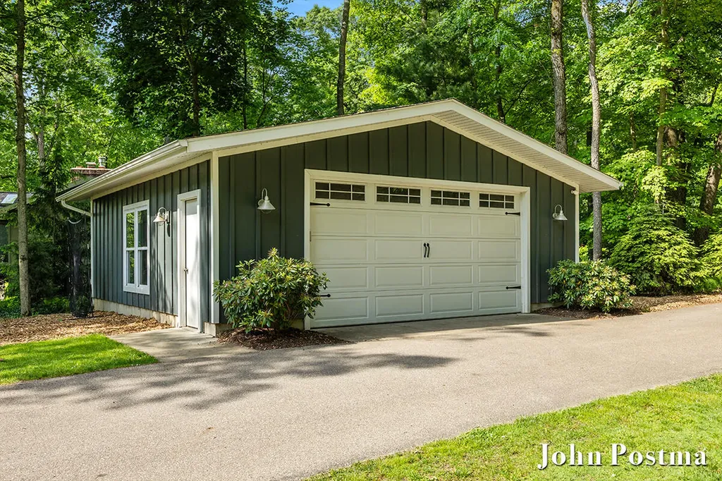 7314 Thornapple Park Drive SE Cascade Charter Township MI 49546