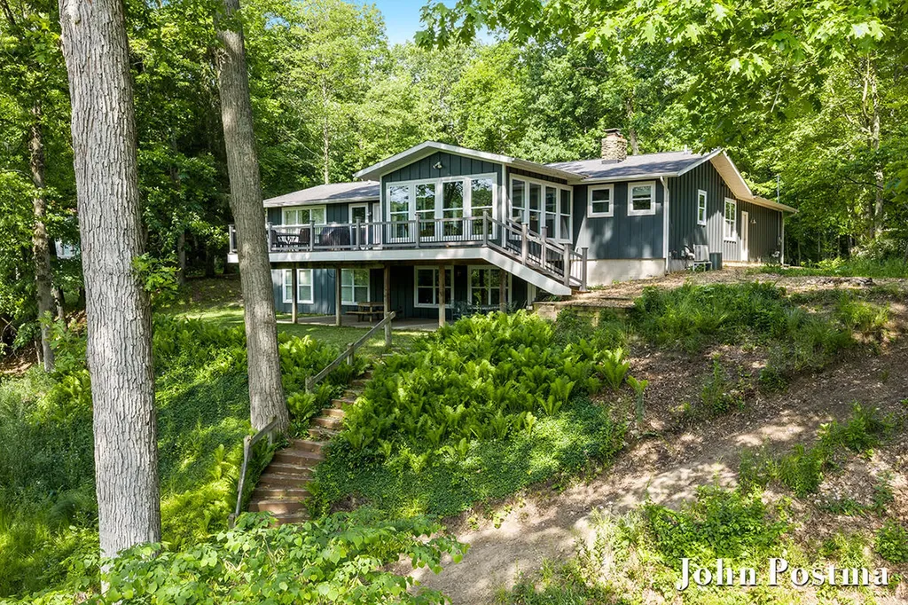 7314 Thornapple Park Drive SE Cascade Charter Township MI 49546