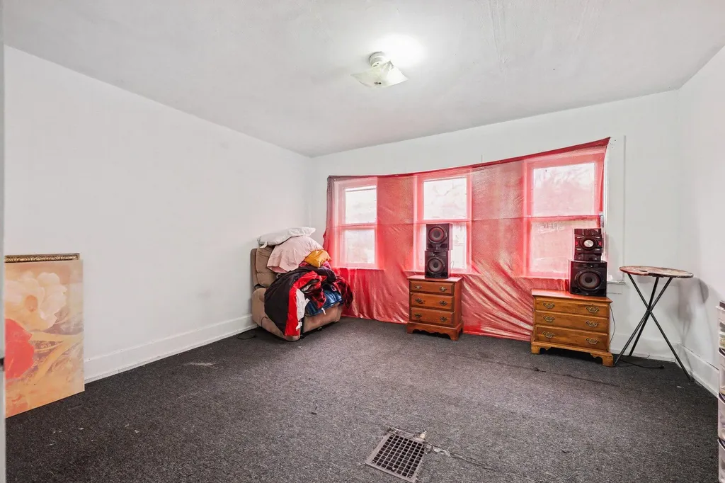 2832 6th Street Muskegon Heights City MI 49444