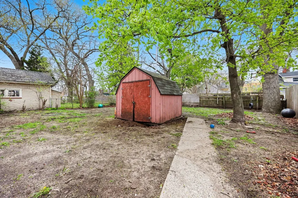 2832 6th Street Muskegon Heights City MI 49444