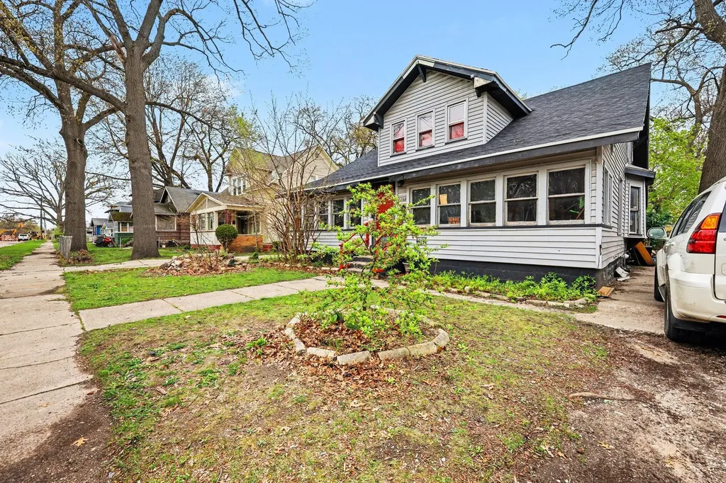 2832 6th Street Muskegon Heights City MI 49444